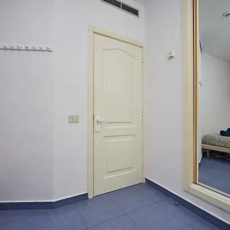 Lovely View アパート