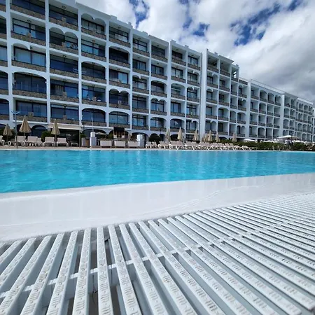 Lovely View アパート